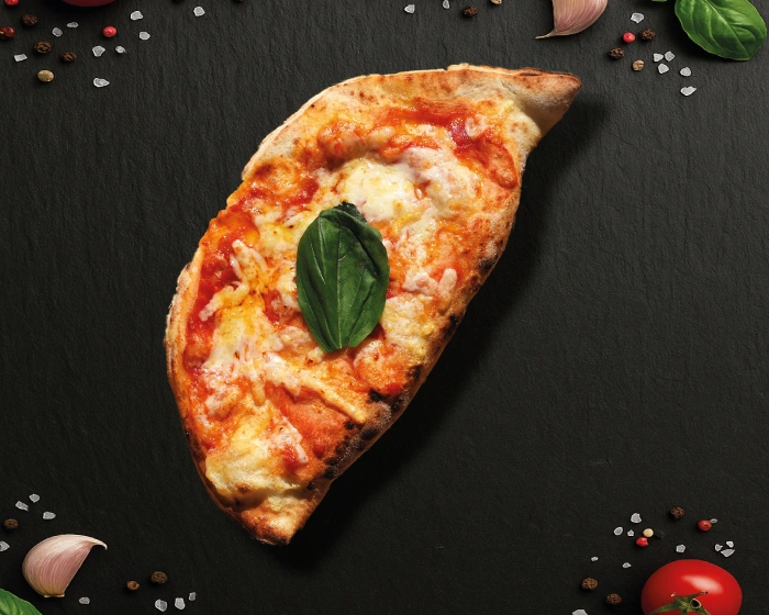 Pizza-jeanJean-Cannes-06-la-calzone